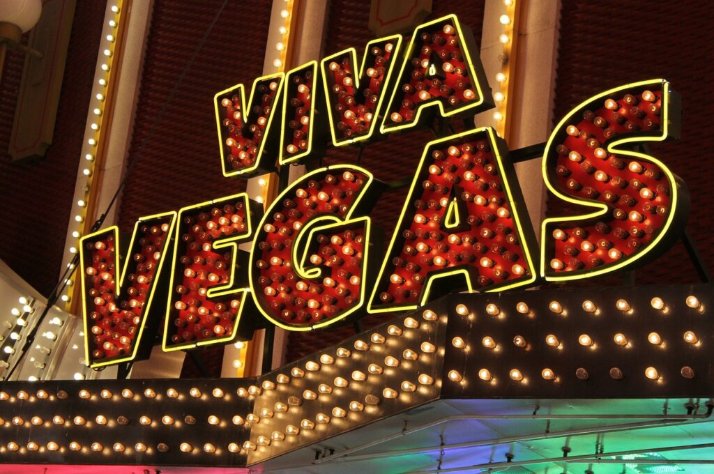 neon-sign-viva-100487 | Las Vegas Outdoor Sign