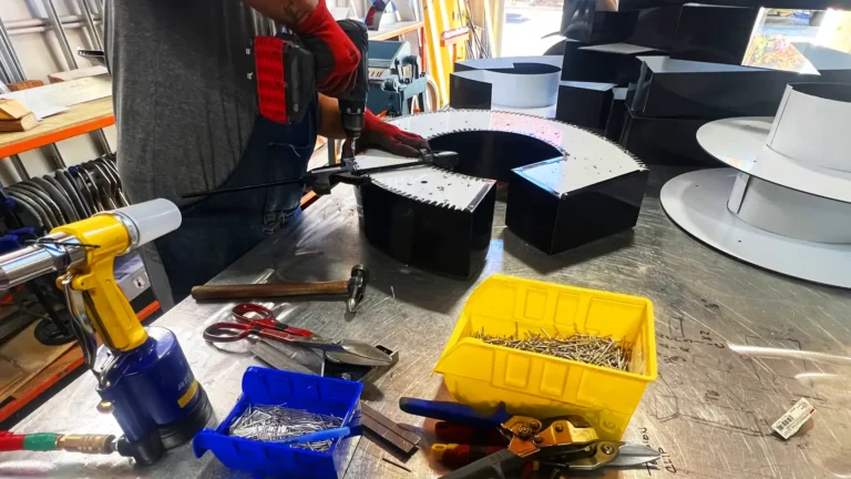 Channel Letter Build Building custom channel letters in Innovative Sign System's Vista location